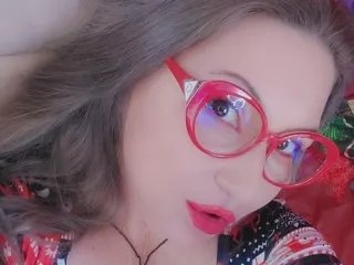 Offline LisaOnlyLover on Streamate