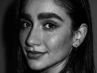 LlilyEvans on Streamate 