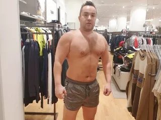 Offline Loverboy9inch on Streamate