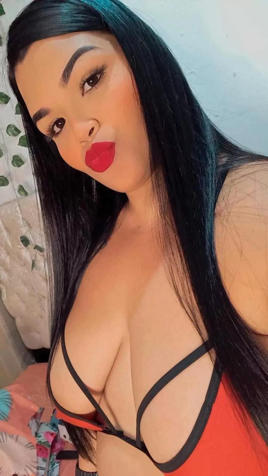 MaryyCurvy on Streamate 