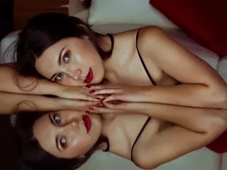 Offline MiiaReed on Streamate