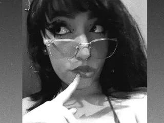 milkykinky on Streamate
