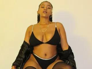 MONAAXXX on Streamate 