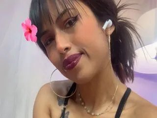 Offline Nicol_Tylor on Streamate