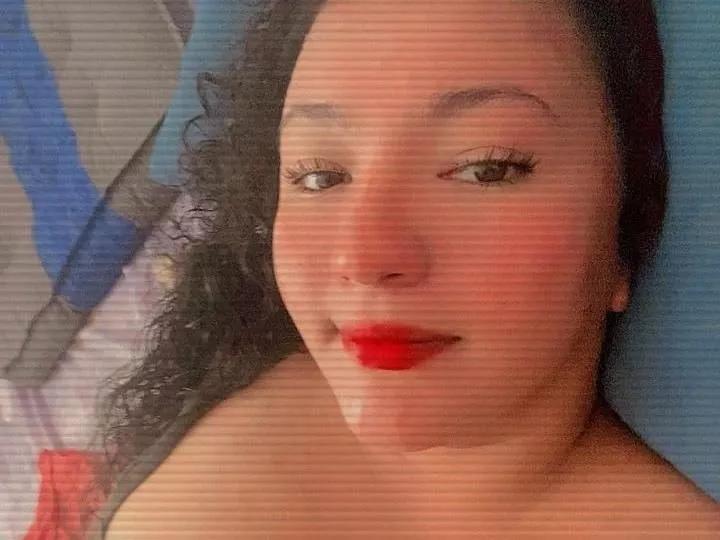 Offline NicolleSalazar on Streamate