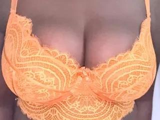 Pinklippy69 on Streamate