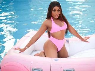 Offline QueenFoxxx on Streamate