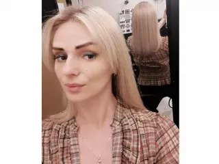 Offline SabrinaSinn on Streamate