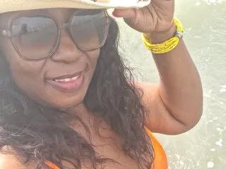 Offline SexyAssLucy on Streamate