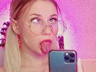 Sofia_Kenwood on Streamate