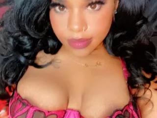Sunny_Bunnie on Streamate 
