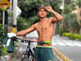 Toji_zenin27 on Streamate