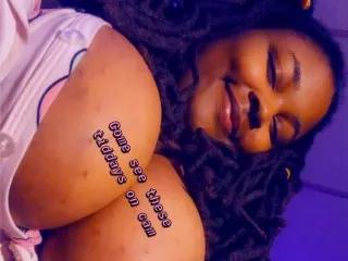 XoXoMissNaomi on Streamate 