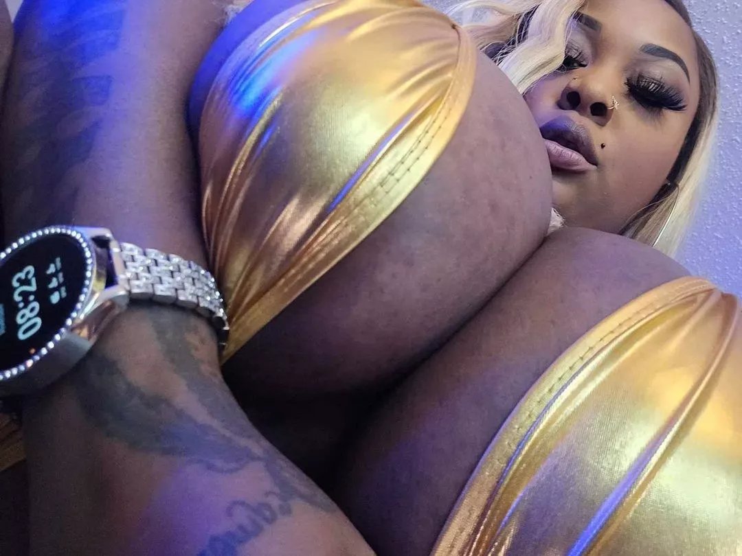 Offline xZariahxxJunex on Streamate