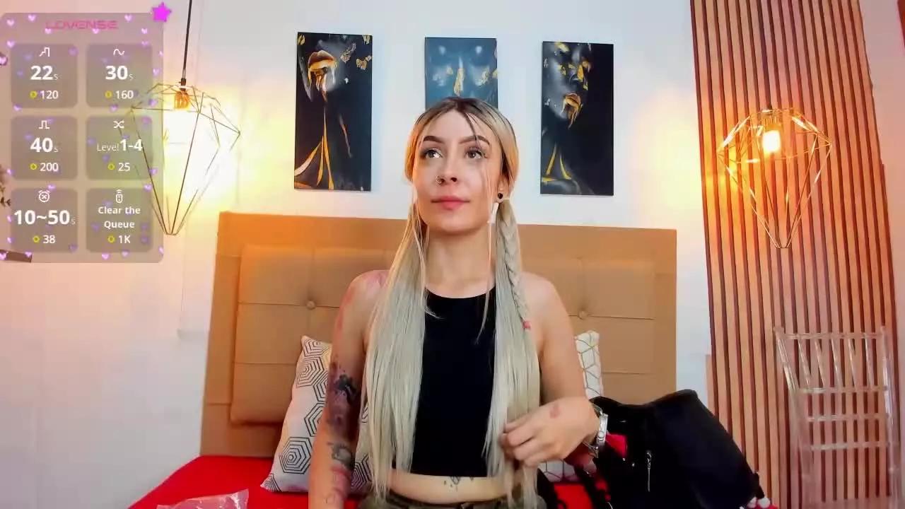 AlesziaRose on Streamray 