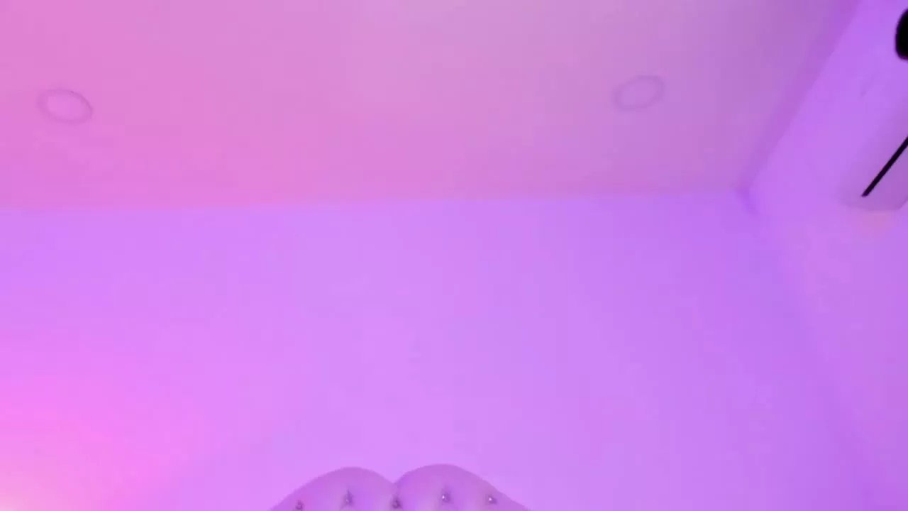 AmarantaFoxz on Streamray 