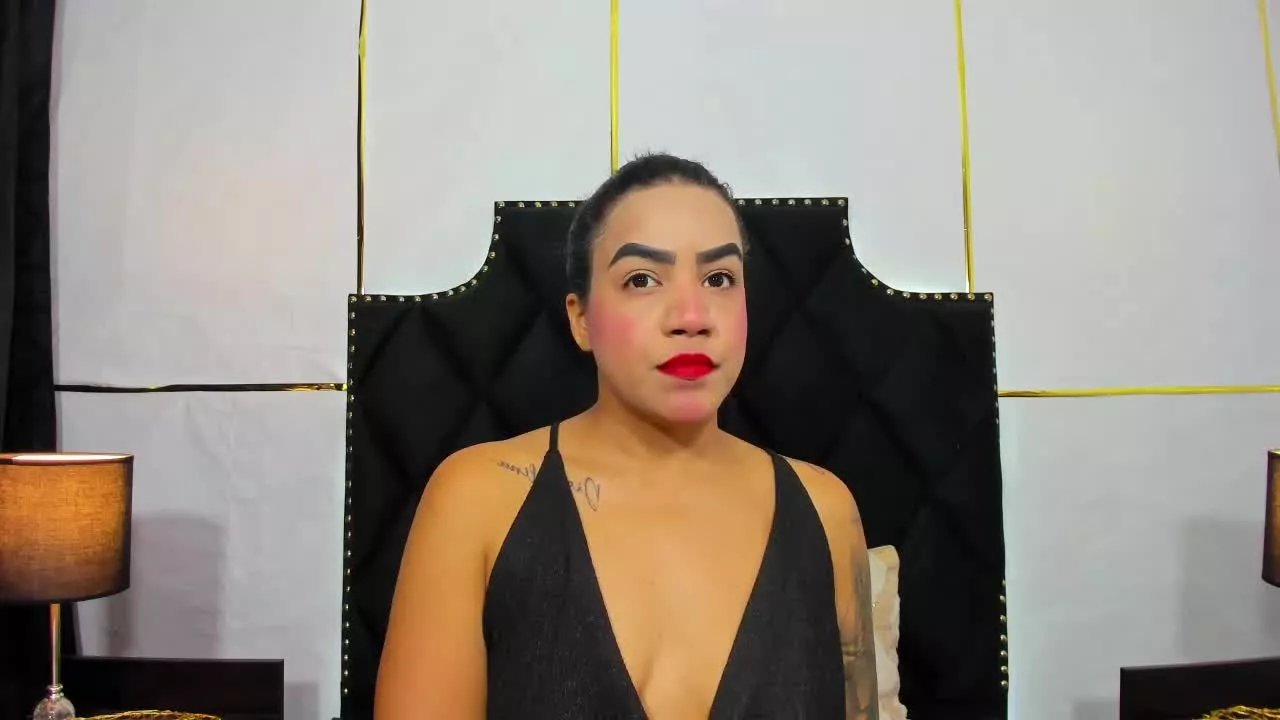 Offline AmberRanier on Streamray