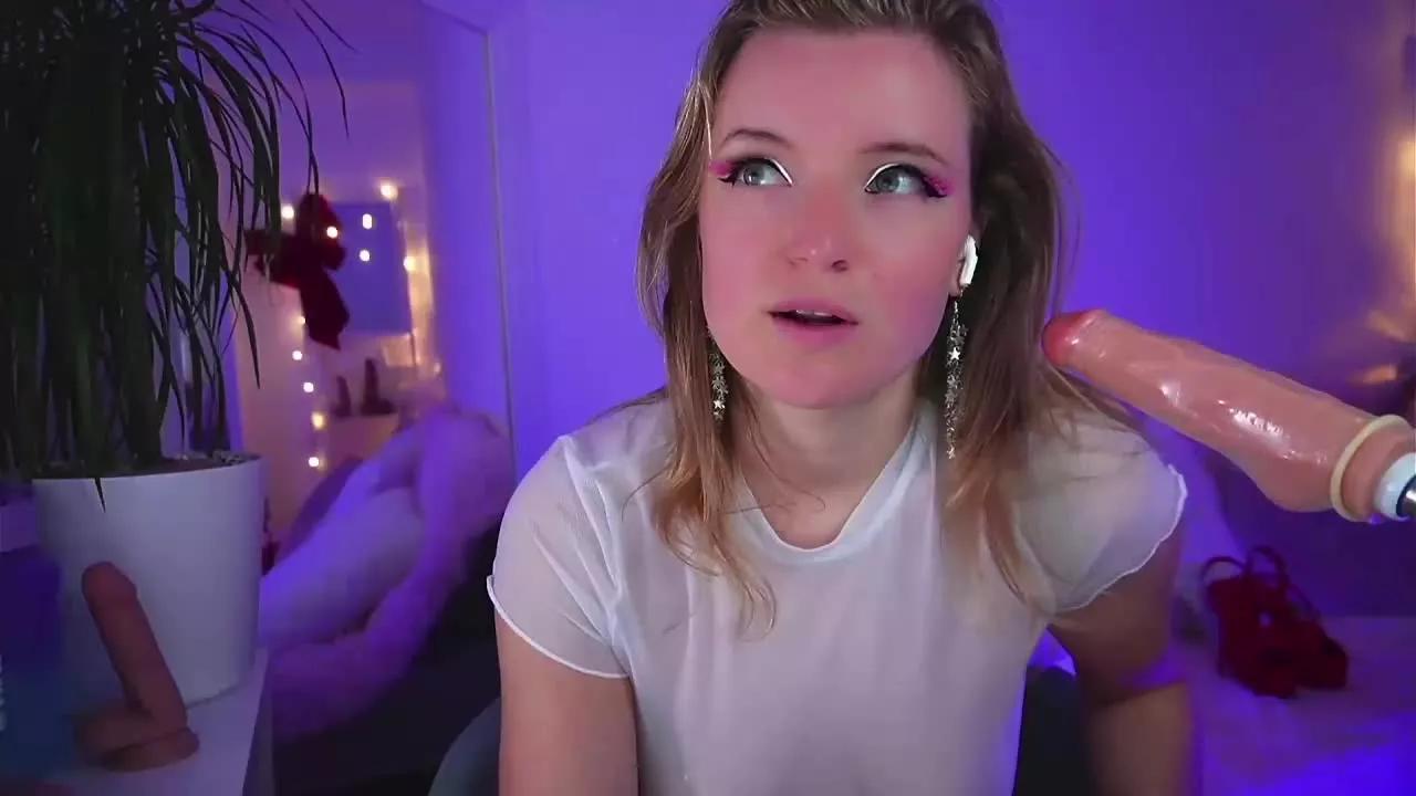 Ameliasweety69 on Streamray 