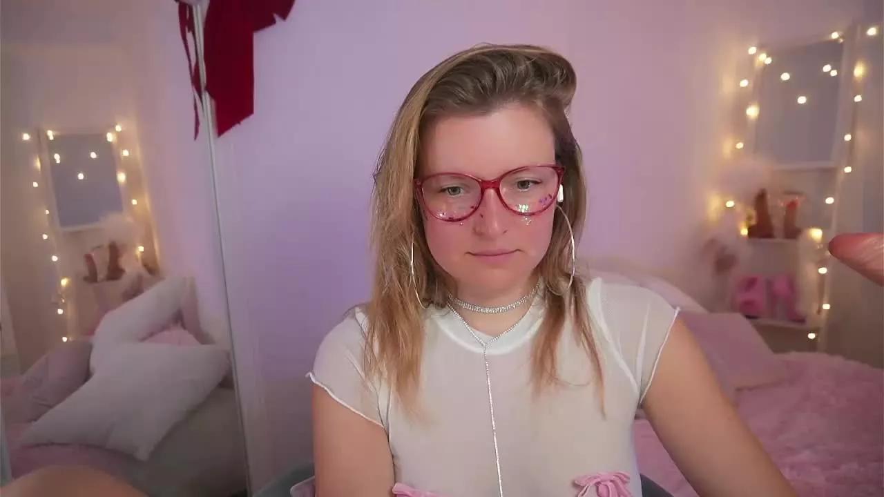 Ameliasweety69 on Streamray 