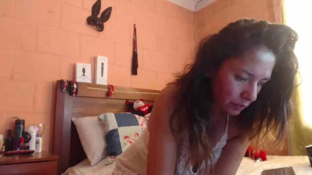 Anngela_Tayson on Streamray 