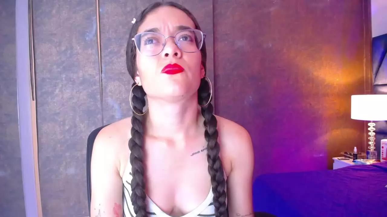 Antonela_Jons on Streamray 
