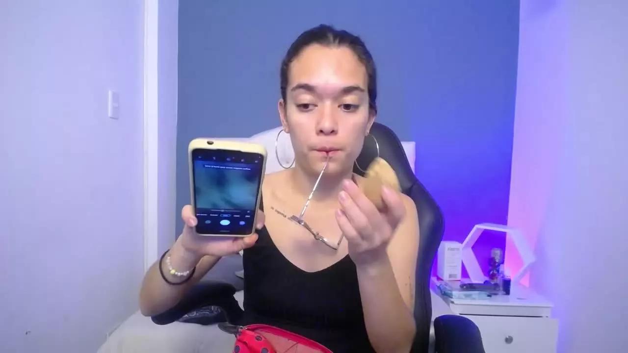 Antonela_Jons on Streamray 
