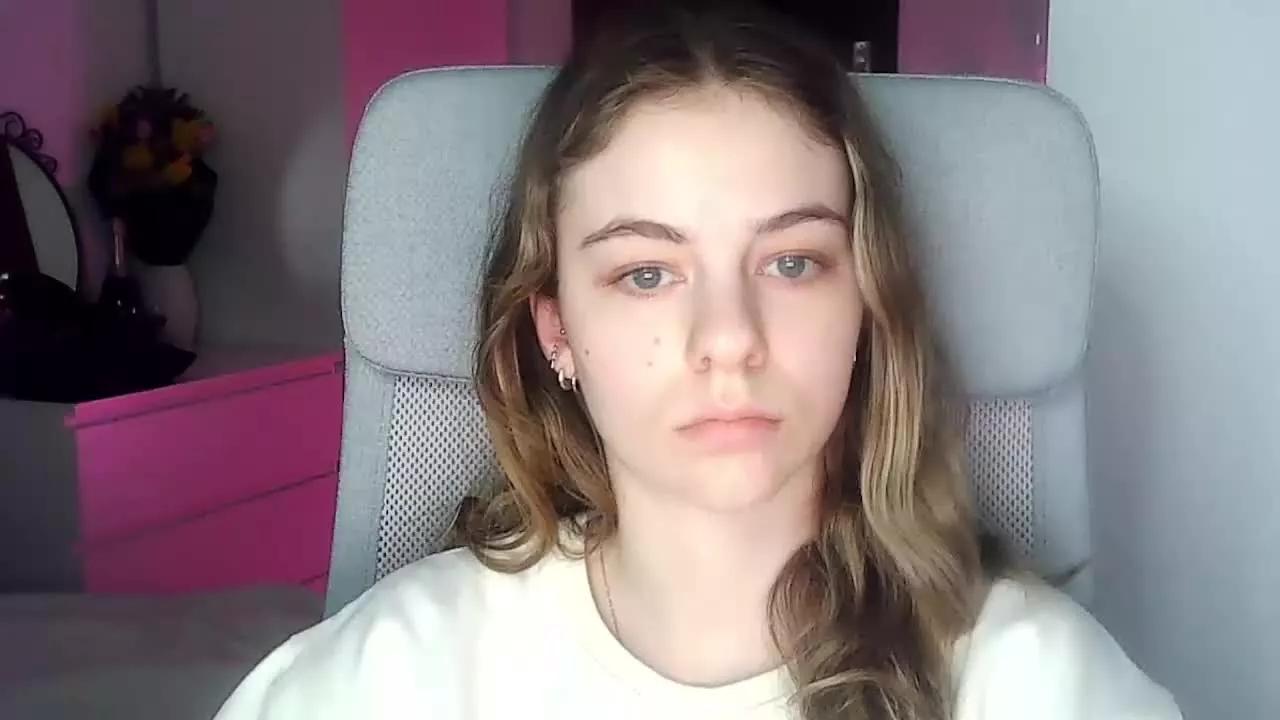 AriaFlirt on Streamray 