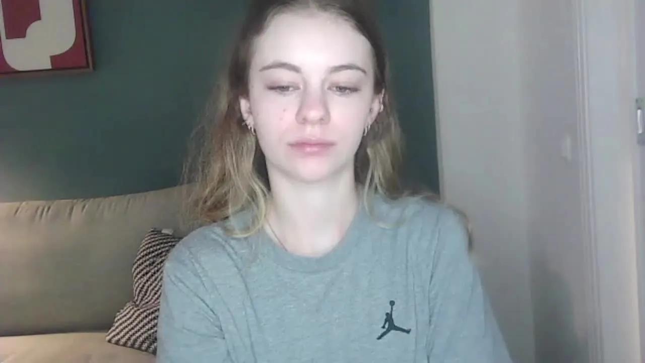 AriaFlirt on Streamray 
