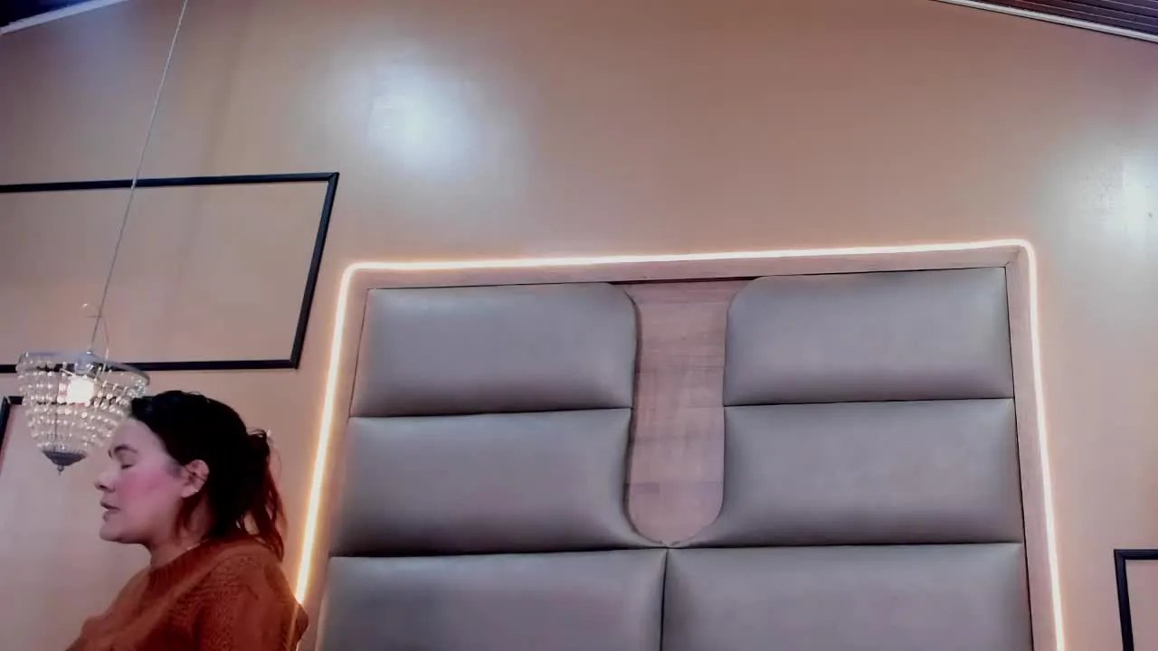 Offline Averagedkiss1 on Streamray