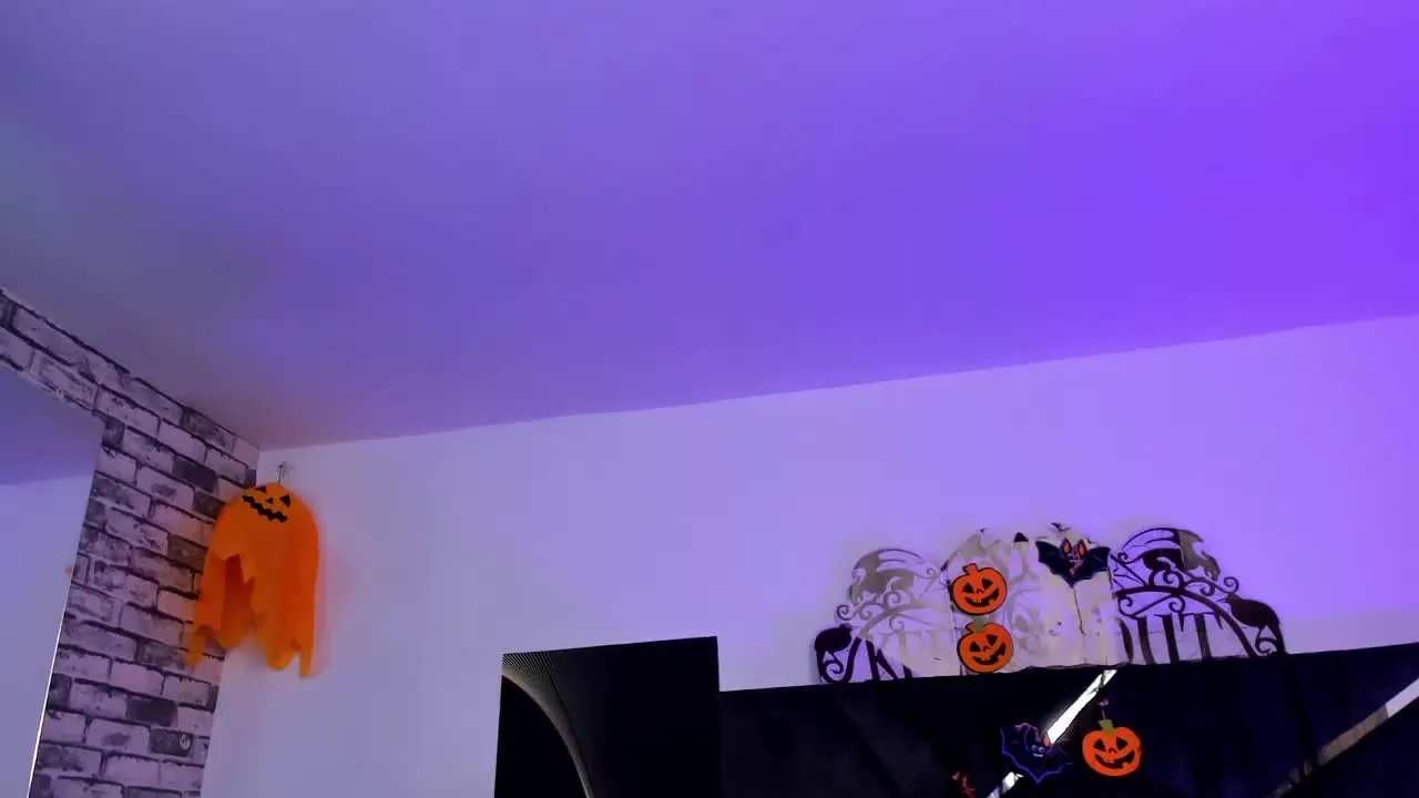 Offline CatlinBouvierr on Streamray