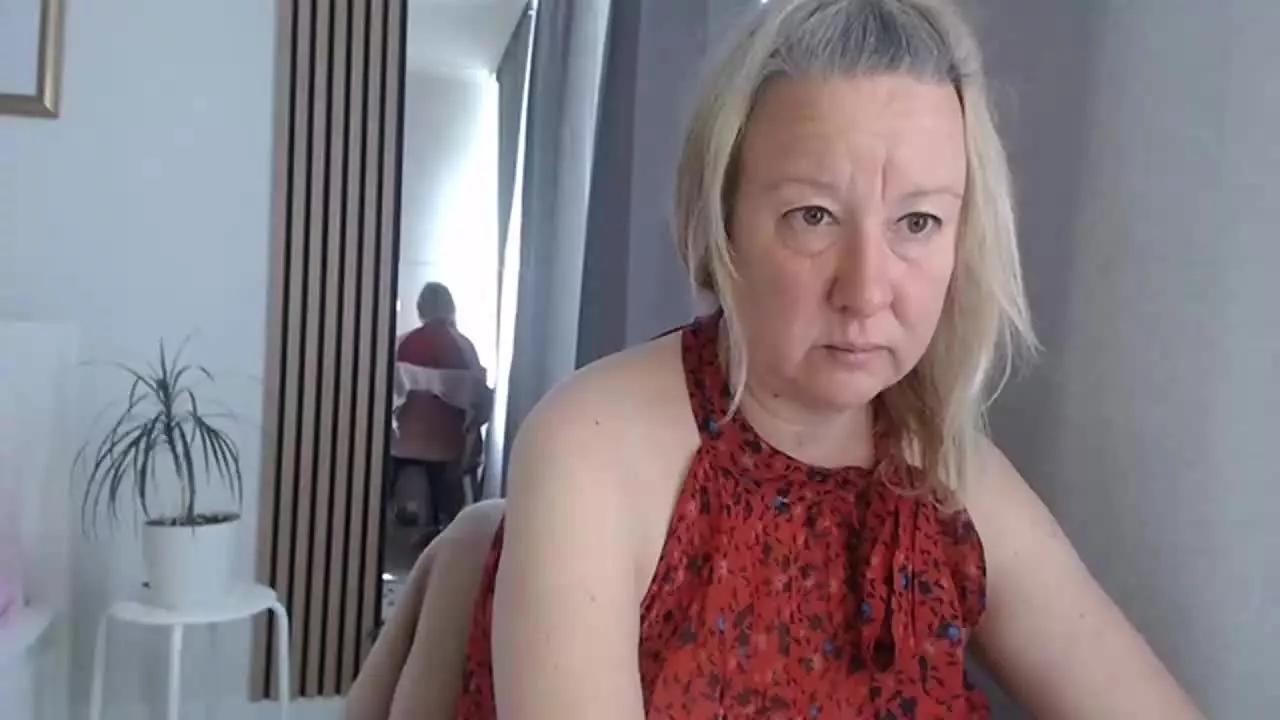 Christine36 on Streamray 
