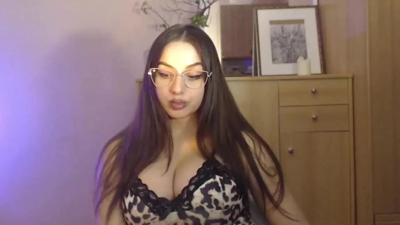 CourtneySugar on Streamray 