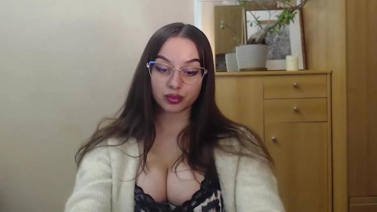 CourtneySugar on Streamray 