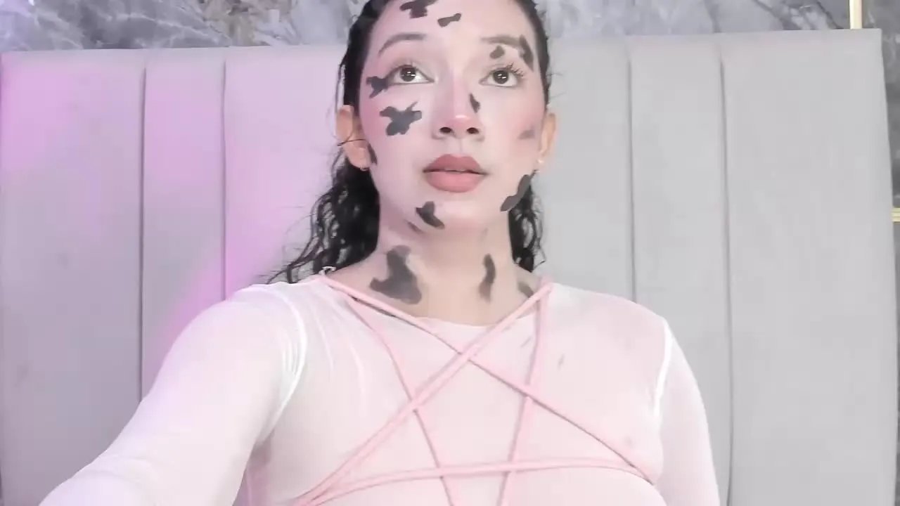 Offline debora_ks on Streamray