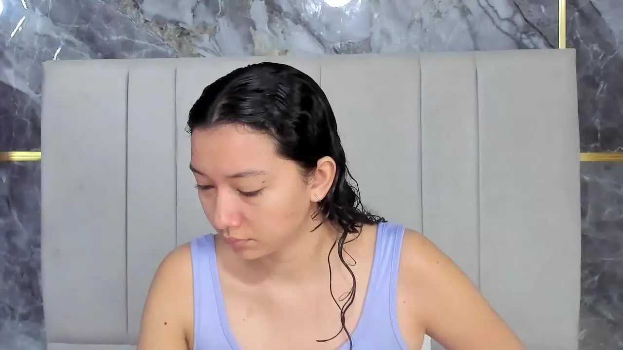 Offline debora_ks on Streamray