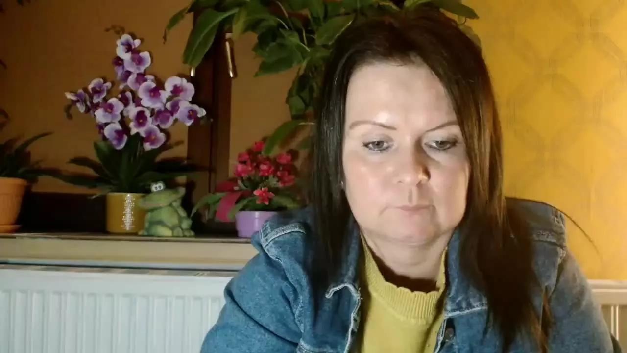 DoreenBeauty on Streamray 