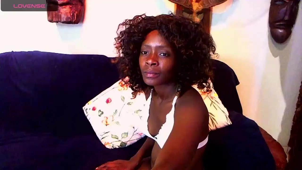 Offline EbonyBonnie on Streamray