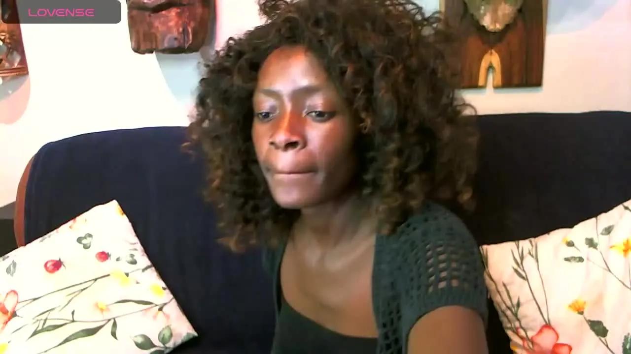 Offline EbonyBonnie on Streamray