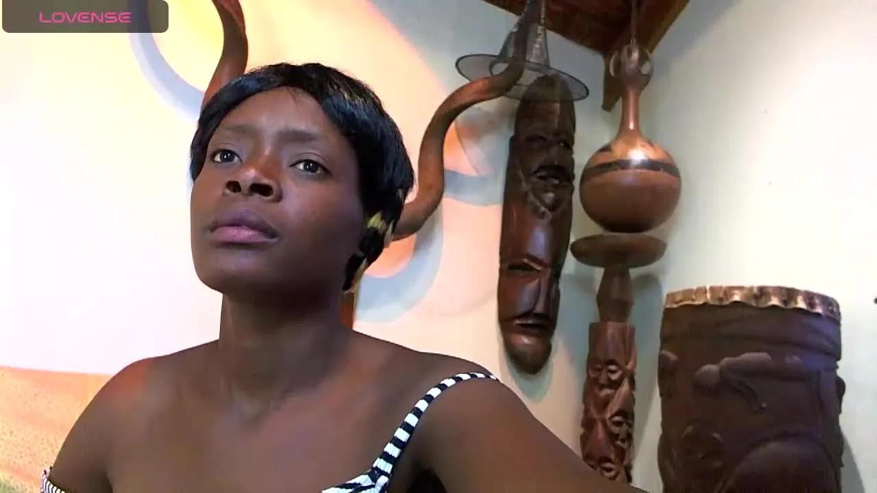 Offline EbonyBonnie on Streamray