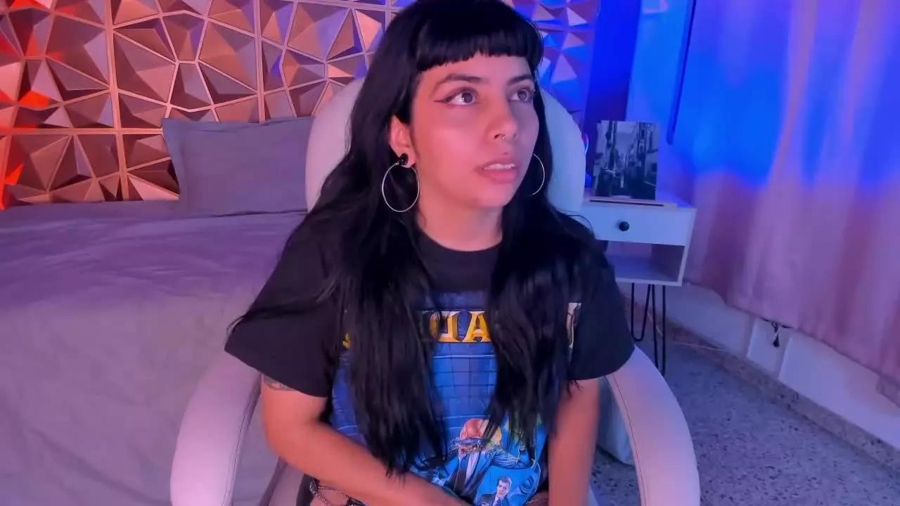 Emily_Santos on Streamray 