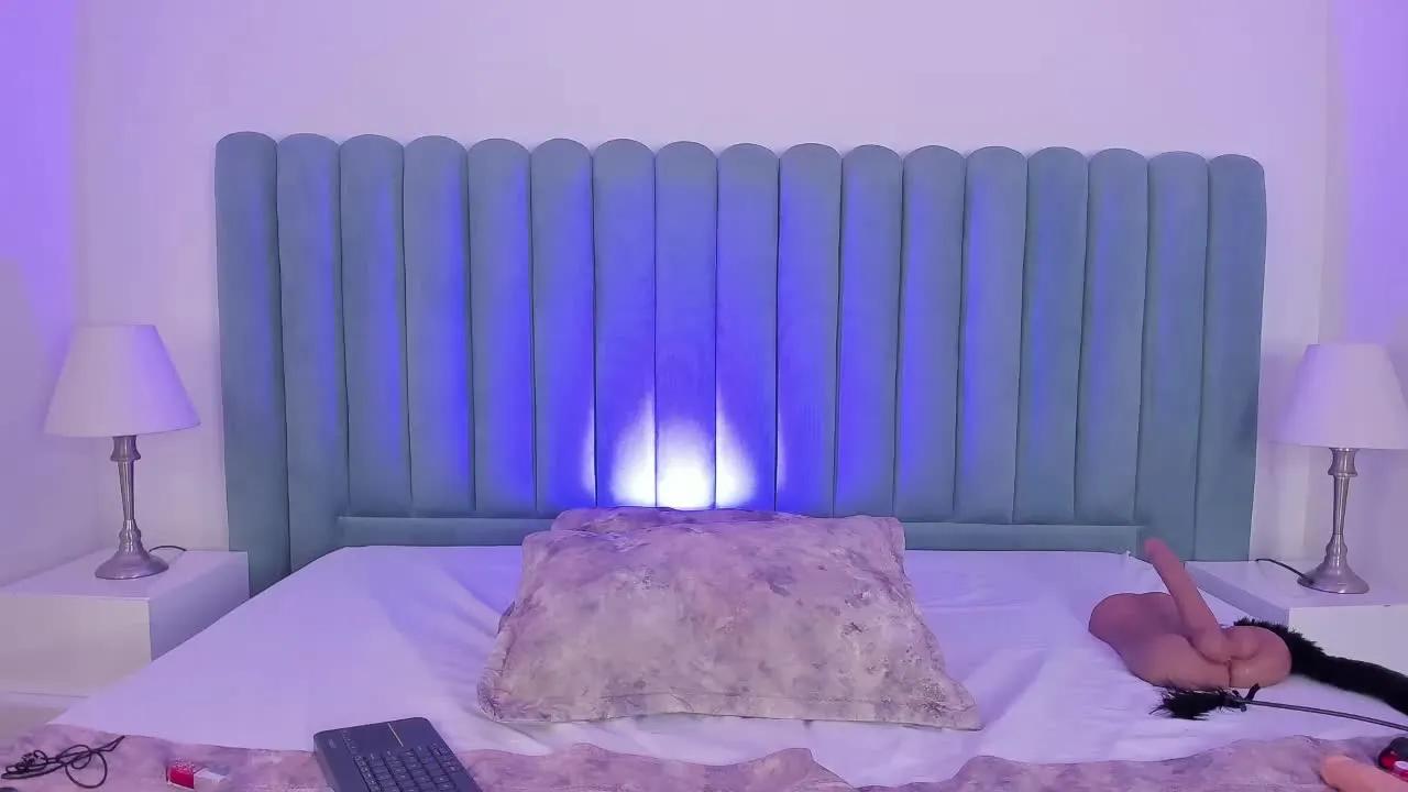 Emmy_Rossi on Streamray