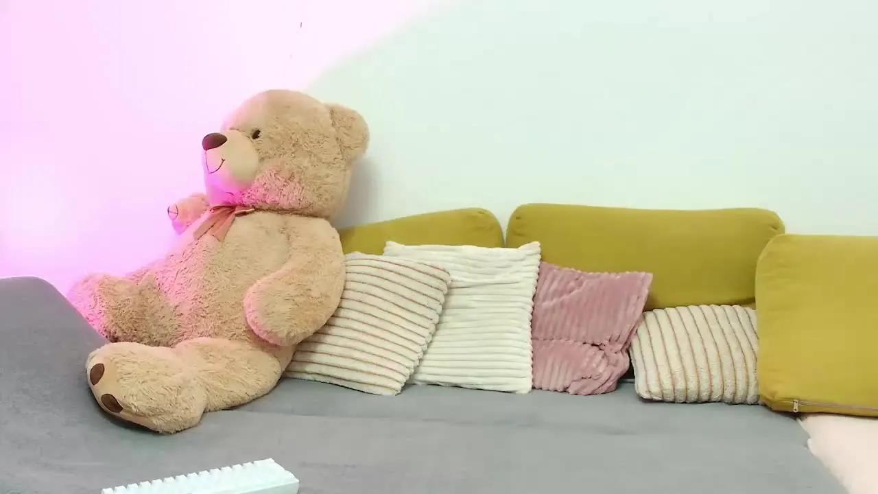 EvaMillar on Streamray