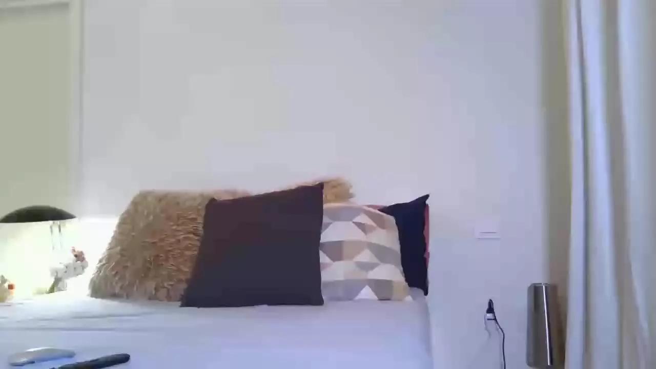 JuliaMartini on Streamray 