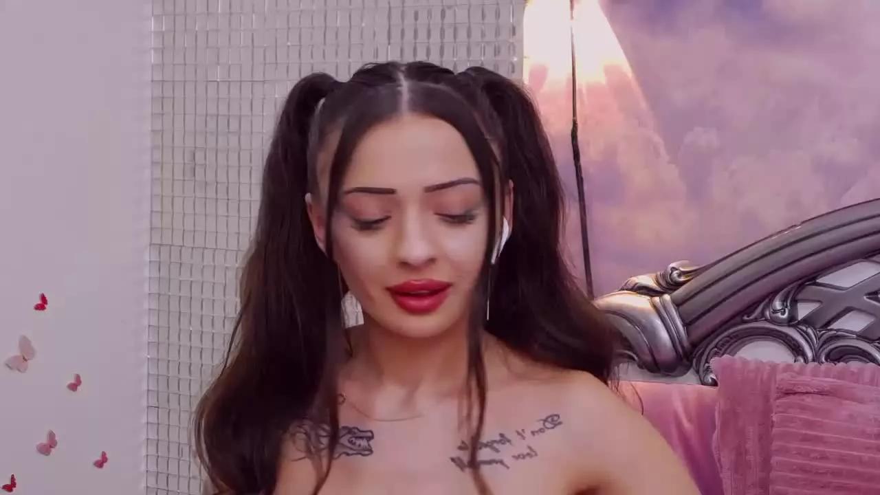 KayaBelle on Streamray 