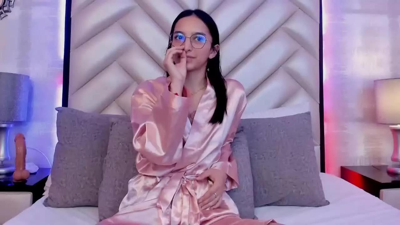 LauraFerreira on Streamray 