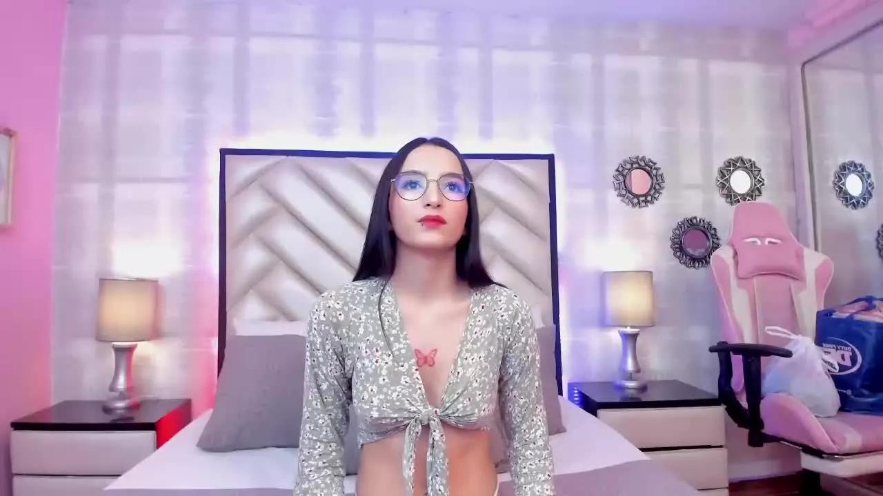 LauraFerreira on Streamray 