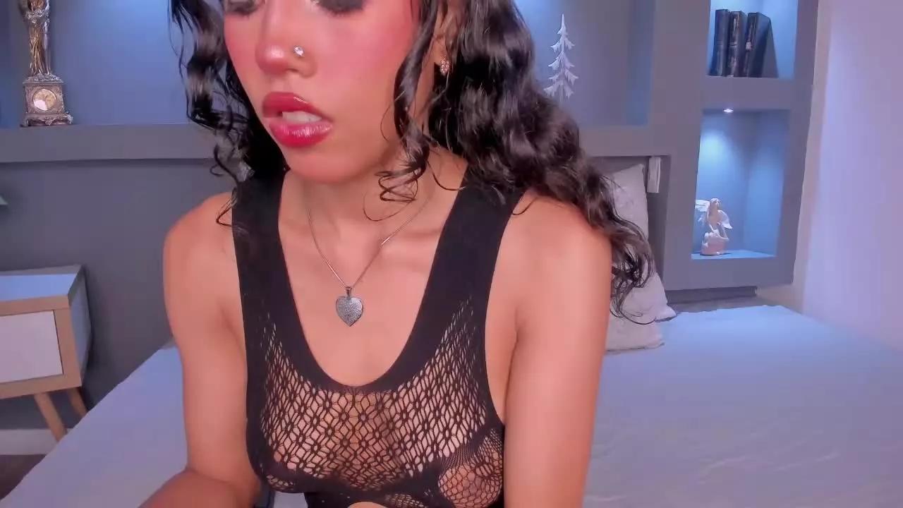 LilaCooper on Streamray 