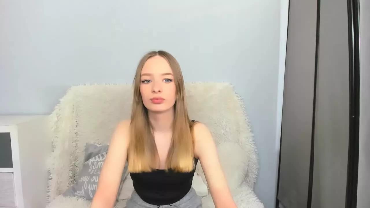 LilaGlow on Streamray 