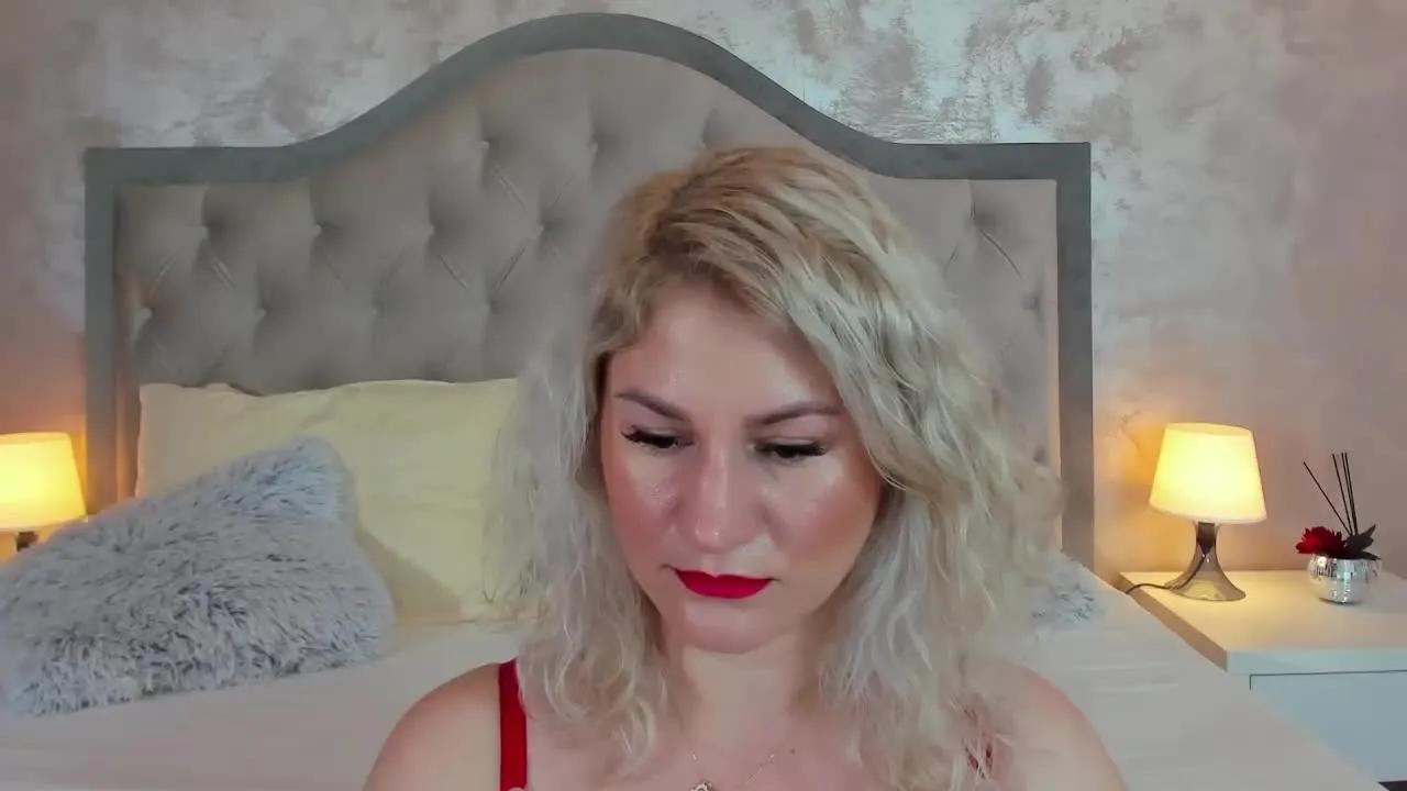 Freechat Liz_Bell on Streamray