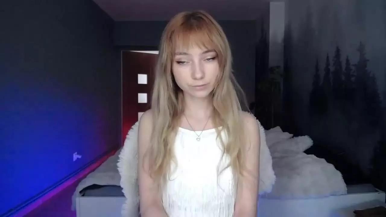 LuciaGorgeous on Streamray 